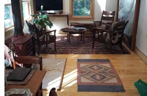 Vineyard Haven Chalet De Esquí | Beautifully handcrafted arts and craft style carriage house chalet