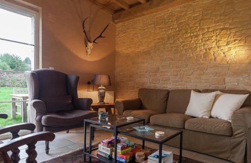 Auriac Casa | Beautifully located country house with heated pool