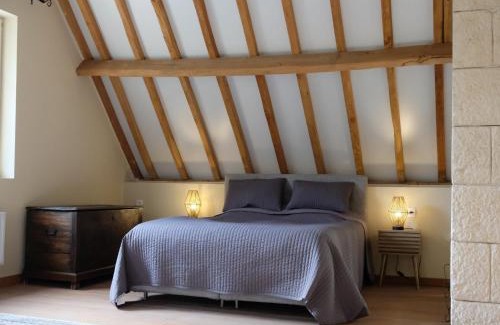 Auriac Casa | Beautifully located country house with heated pool