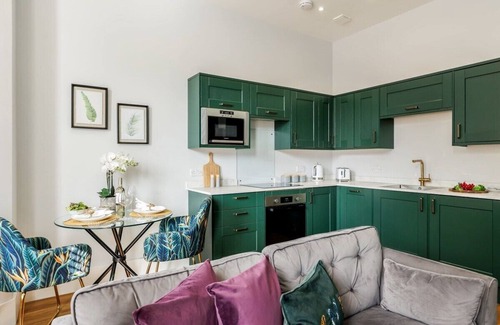 West Cliff Apartamento | Beautifully Modern 1-Bed Apt w/ Free Gym & Parking