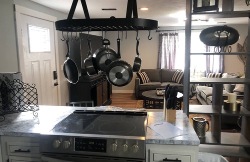 Hazard Apartamento | Beautifully New!