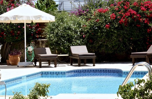 Catalkoy Casa | Bonito bungalow de 3 dormitorios reformado situado cerca del mar.
