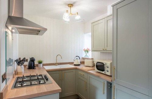 Nairn Casa | Beautifully presented Cottage by the beach