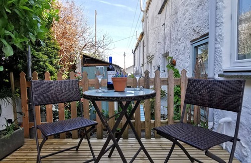 Newlyn Cabaña | Beautifully presented former Fishermans Cottage and Pet Friendly