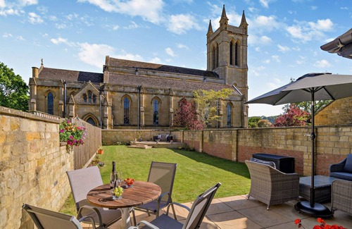 Broadway Cabaña | Beautifully presented family friendly holiday cottage - Church End