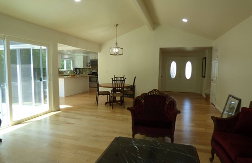 Agoura Hills Casa | Beautifully remodeled, Furnished, 3 Bedrooms and 2 Bathrooms,