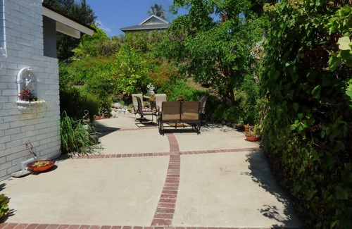 Agoura Hills Casa | Beautifully remodeled, Furnished, 3 Bedrooms and 2 Bathrooms,