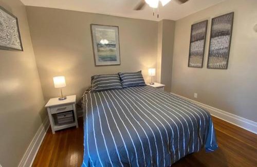 Niagara Falls Casa | Beautifully remodeled house 1.5 miles from falls.