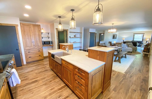 Rhinelander Cabaña | Beautifully Remodeled Lakefront Cottage With Picturesque Views Of Lake Mildred
