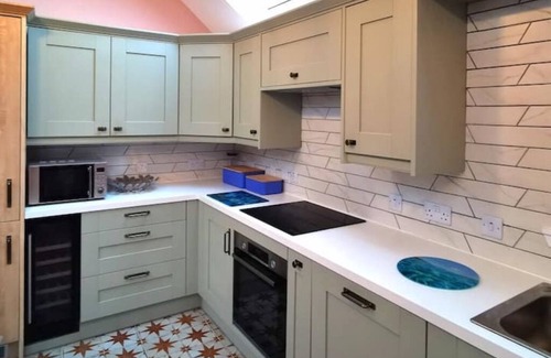 Isle of Lewis Cabaña | Beautifully renovated croft house with woodburning stove.Just minutes to beaches