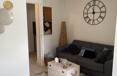 La Petite Motte Apartamento | Beautifully renovated Studio cabin, with private garden, close to the beach, BBQ