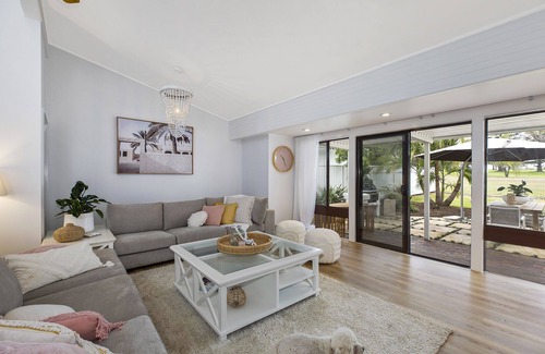 Shelly Beach Casa | Beautifully Renovated Beach Cottage Backing Onto Shelly Beach Golf Course