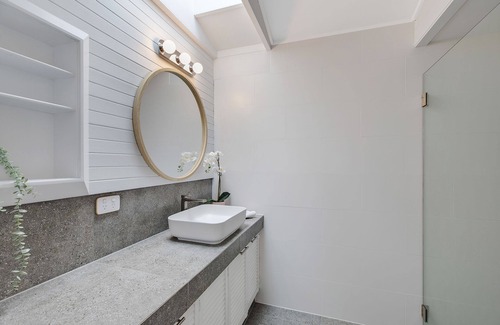 Shelly Beach Casa | Beautifully Renovated Beach Cottage Backing Onto Shelly Beach Golf Course