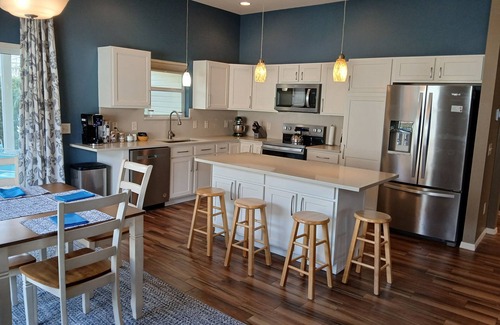Buttonwood Casa | Beautifully Renovated k2B/2B home The Villages Florida w/gas golf cart included