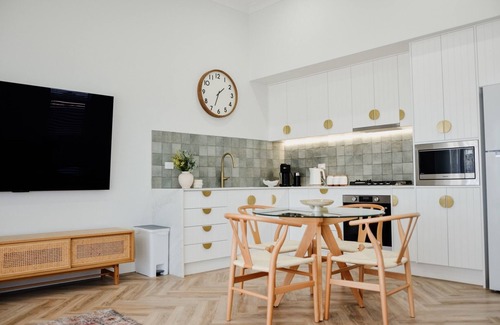Port Pirie Apartamento | Beautifully renovated apartment close to beach with a gorgeous views
