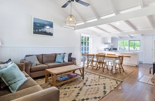 Port Fairy Casa | Beautifully renovated cottage provides the perfect beach retreat