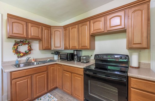Mount Airy Casa | Beautifully Renovated Home Great Location with Short Walk to Main
