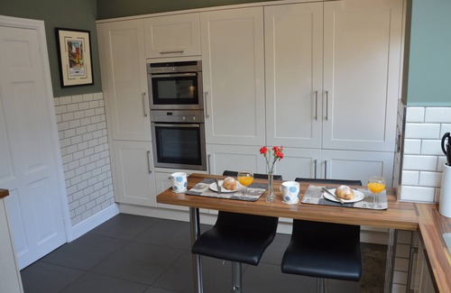 Chester Cabaña | Beautifully renovated cottage / Barn Conversion