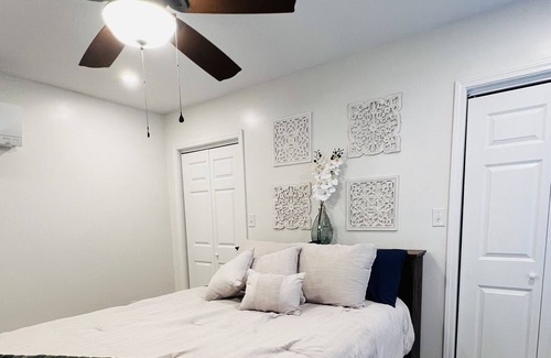 Jonesville Casa | Beautifully renovated home in the heart of Elkin