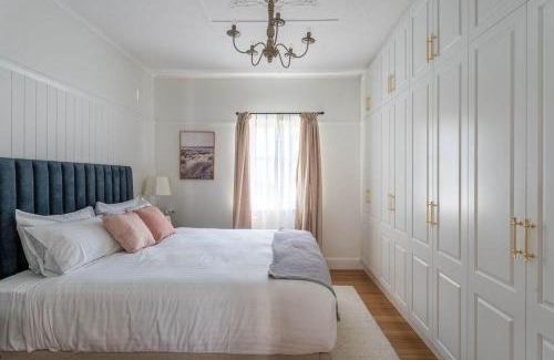 Parklands Casa | Beautifully Renovated Retreat Modern Comfort with Outdoor Entertaining