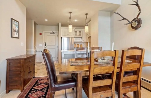 Stratton Mountain Condominio | Beautifully renovated 2 bedroom condo in Stratton VT - walk to Village/Lifts!