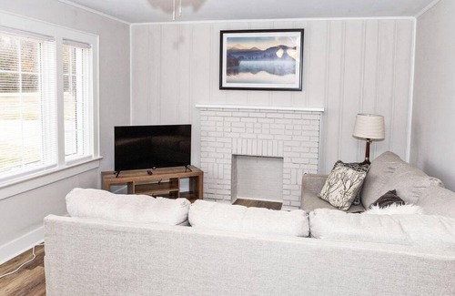 Boger City Casa | Beautifully Restored Ranch Home in Heart of Town