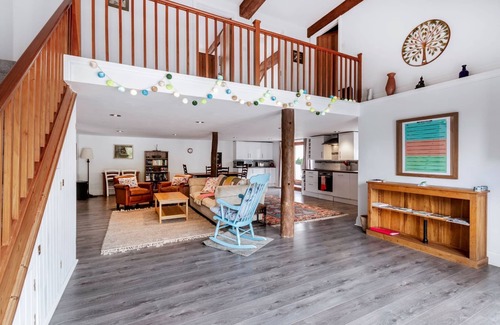 Burgh Island Cabaña | Beautifully situated comfortable cottage and pottery, a perfect holiday base