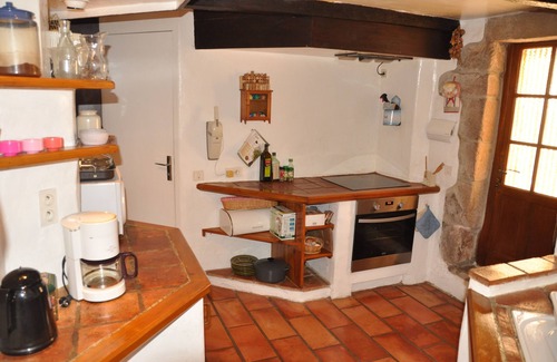 Chassiers Casa | Auténtica casa de vacaciones bellamente situada en piedra natural con piscina pequeña