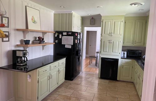 North Chesterfield Casa | Beautifully Updated Forest Hill Rancher- Whole House