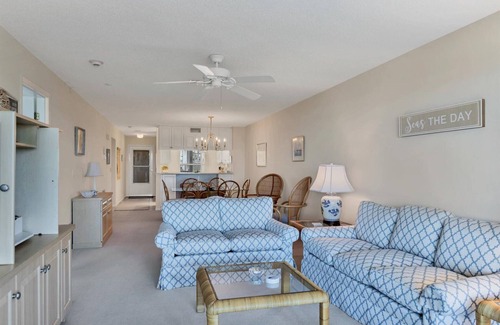 Boca Grande Condominio | Beautifully Updated Bayview Condo #40 w/ amenities and sleeping 4 in ultra comfort!