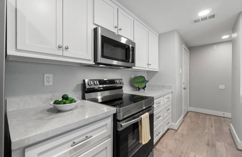 Walden on Lake Conroe Condominio | Beautifully upgraded, 2 bedroom, waterfront condo overlooking Lake Conroe