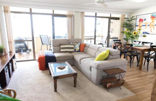 Port Macquarie Apartamento | Beauty at the Beach - modern beachfront apartment
