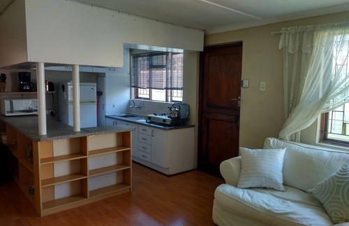 Cape Town Cabaña | Beauty, Location & Loads of Space...the perfect base from which to explore!
