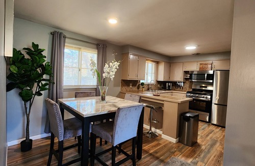 Youngstown Casa | Beauty Near Mill Creek Park at Bears Den