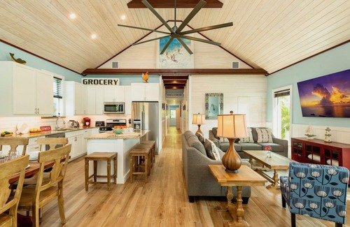 Midtown Casa | **BEAUTY OF THE BEACH** Monthly Beach House Rental + LAST KEY SERVICES…