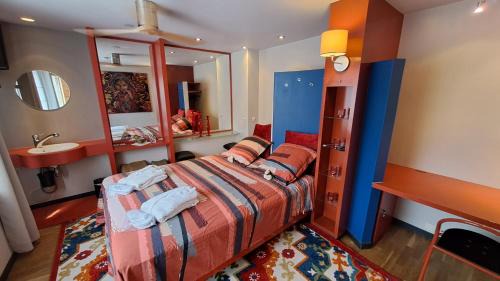 Gullegem Cama Y Desayuno | BeautyD RED ROOM centrum Gullegem