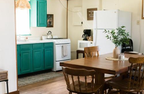Strasburg Casa | Beaver Creek Cabin 1