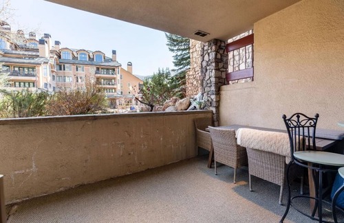 Beaver Creek Condominio | Beaver Creek TRUE Ski-in Ski-out! Great in the summer too! A/C in the unit.