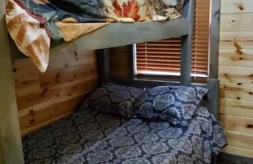 Webb Lake Cabina | Beaver Dam Lodge