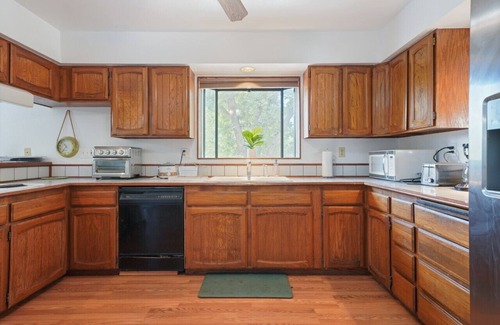 Beaver Cabina | Beaver Dam - Mountain Home w/ a River in Back - Close to Skiing
