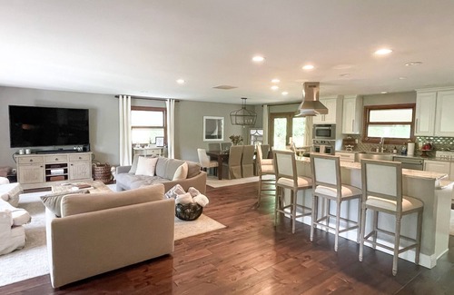Beavercreek Casa | BEAVERCREEK HOME! UPDATED W/ AMAZING BACKYARD!