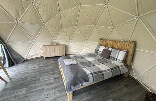 Jameston Otro | Beavers Retreat Glamping