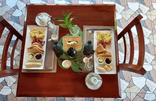 San Juan Cama Y Desayuno | Becano Restobar and Resort