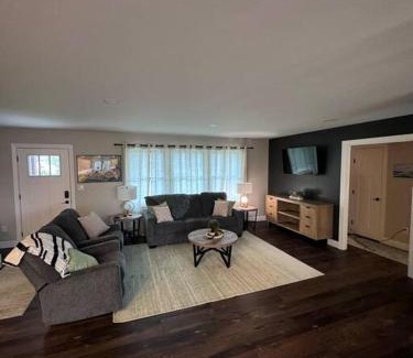 Kelleys Island Casa | Beck Lake House