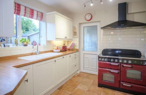 Sutton Maddock Casa | Beckbury Guesthouse