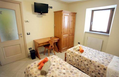 San Giovanni Bianco Cama Y Desayuno | Bed and Breakfast Luna