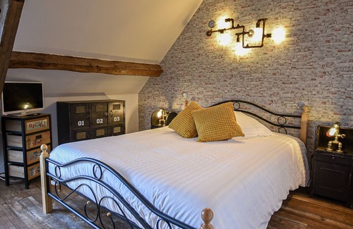 Magny-le-Desert Casa | bed and breakfast normandía la brocherie piscina cubierta climatizada spa sauna