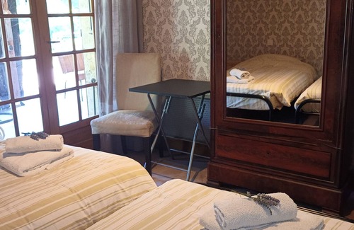 Piegut-Pluviers Cama Y Desayuno | Alojamiento y desayuno "Les Touilles" con piscina privada, terraza privada y Wi-Fi