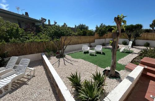 Quartu Sant'Elena Cama Y Desayuno | Bed and Breakfast Villa Teis