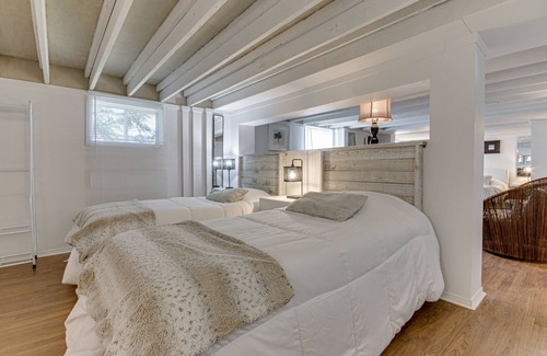 Mauricie Cama Y Desayuno | Bed and breakfast: Large family suite with private sauna